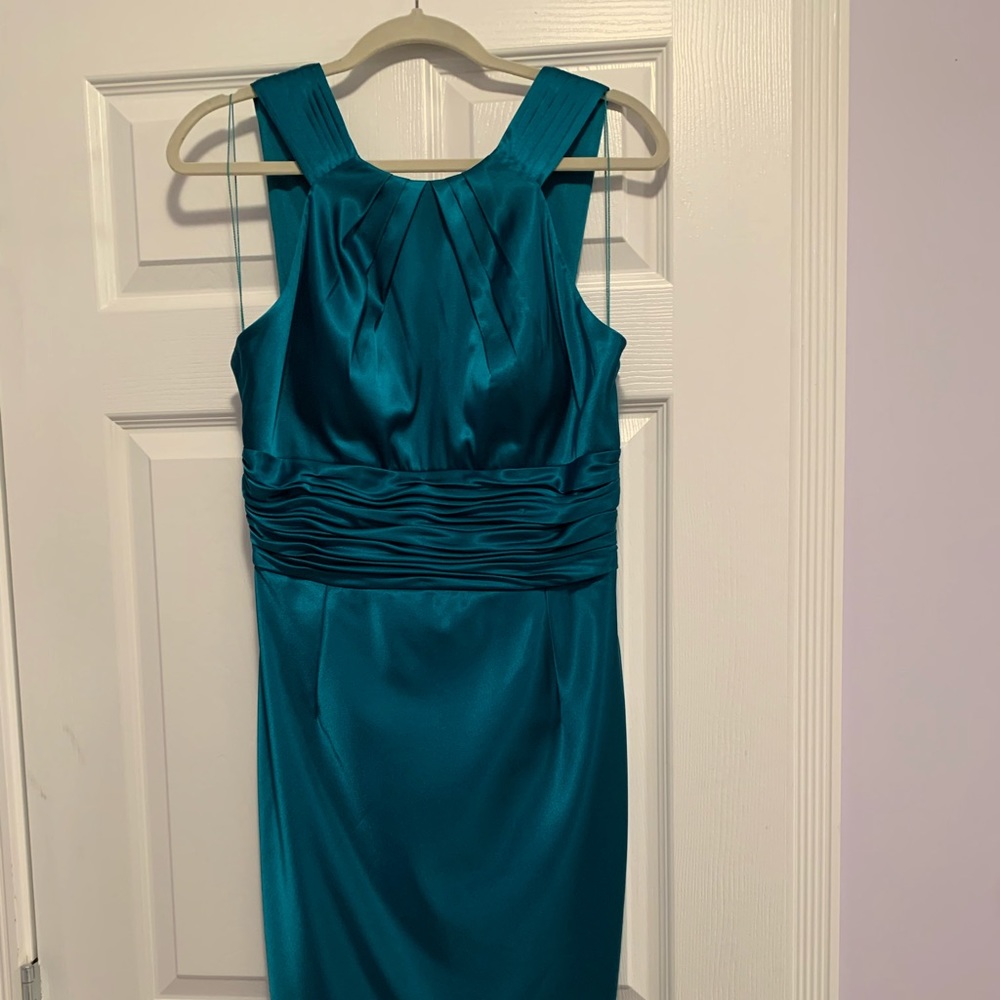 Gorgeous green Adrianna Papell Dress